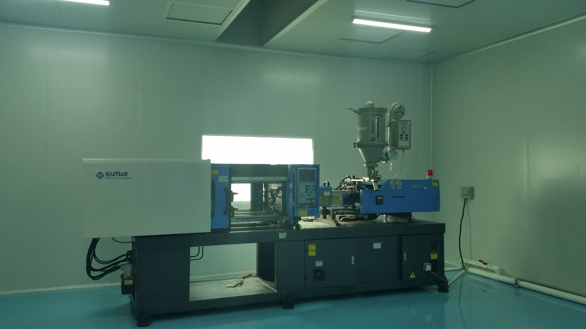 蚌埠五金廠(chǎng)房無(wú)塵車(chē)間如何安裝高架地板？